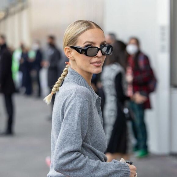 NEW Prada PR17WS 1AB2B0 Black Light Gray Mirrored Silver Square Unisex Sunglasse - Picture 3 of 13